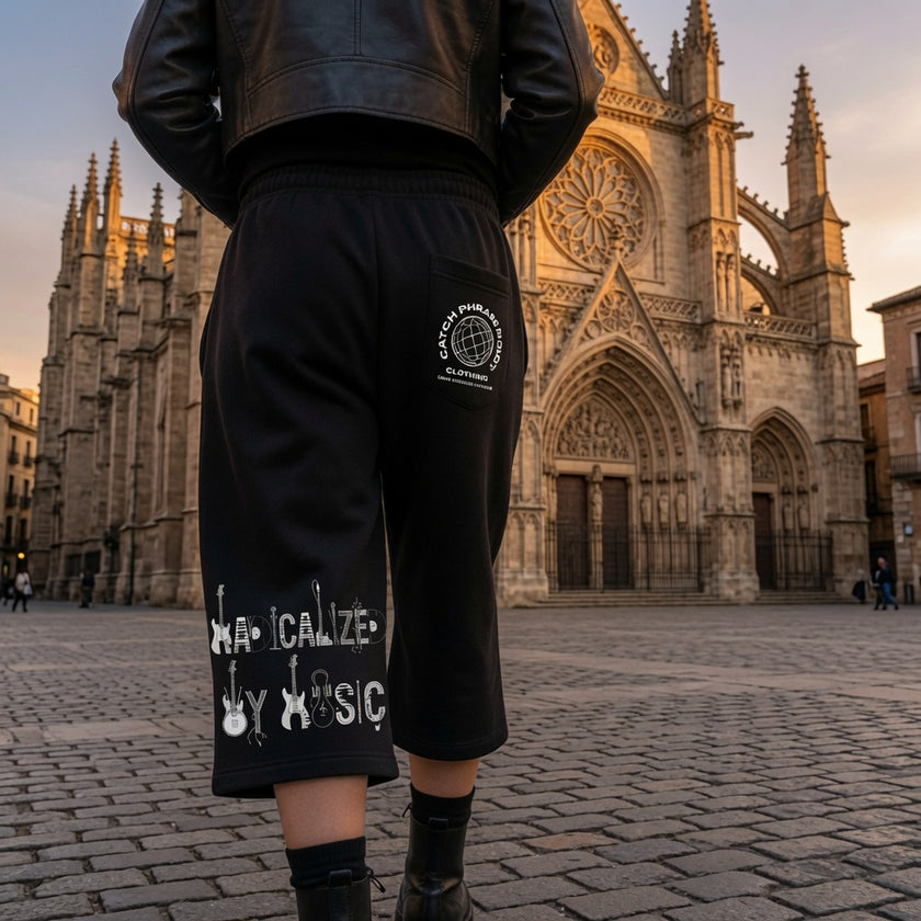 Relaxed Drawstring Three-quarter Sweatpants